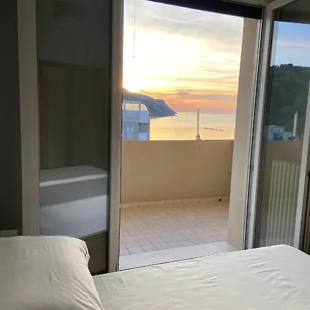 Tramonto In Baia Appartamento Pesaro